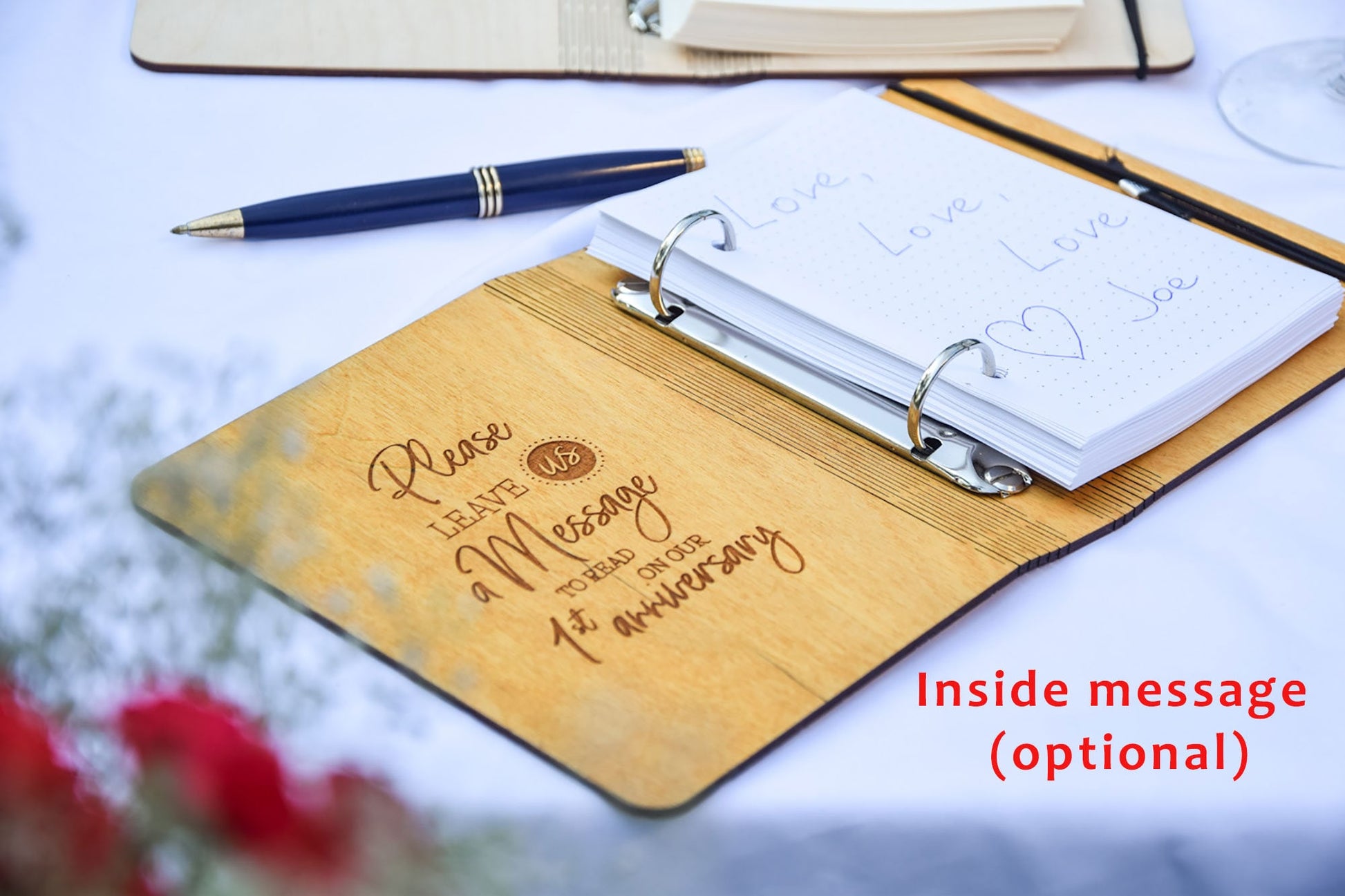 Personalized wedding guestbook, Wedding décor